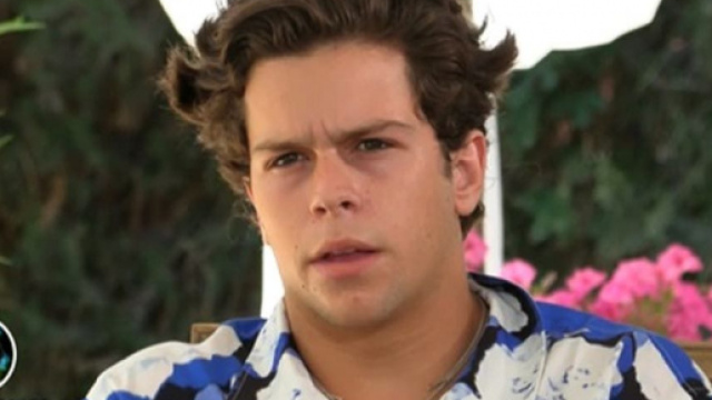 Grande Fratello Vip 6, gaffe di Tommaso Eletti sulle opinioniste: 'Non so chi siano'.