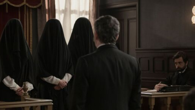 Una vita, trame 12-17 settembre: Velasco confonde Cesareo al processo, Ildefonso rifiuta Camino.