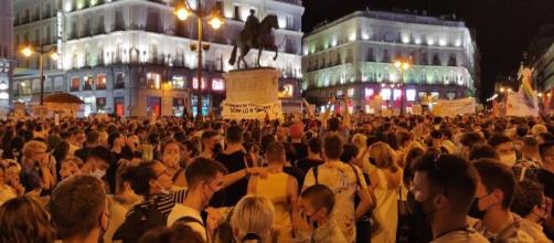 Manifestación del colectivo LGTBI ante las agresiones homófobas en España, Foto: (@IgualdadLGBT)