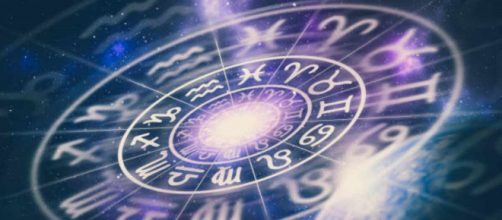 Oroscopo 2 gennaio 2022: la giornata astrologica.