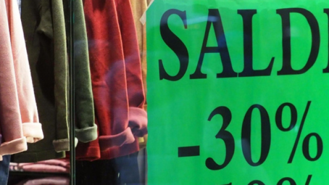 Saldi, oggi primo giorno in zona arancione in tutta Italia - sky.it