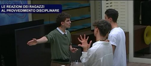 Amici 21, Dario nel mirino di Mattia e Christian: 'Sei cambiato, ti senti superiore'.