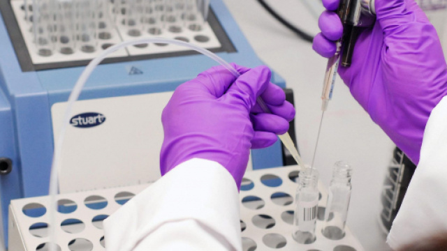 Ciclismo, per combattere il doping si pensa agli infiltrati: 'Test non sono la soluzione'.