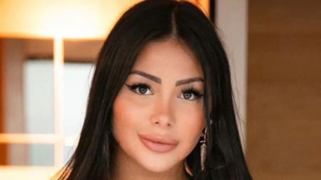 Maeva Ghennam s’attaque à la chirurgie esthétique, elle qualifie ses fesses de 'vulgaires' - Source : Instagram