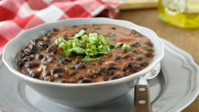 La zuppa di fagioli neri vegana.