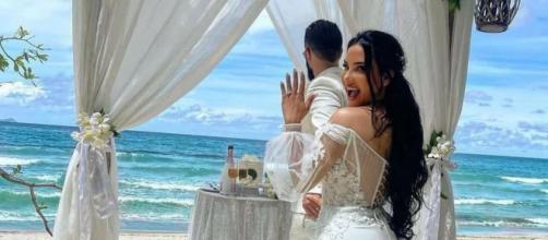 Milla Jasmine : les images exclusives de son mariage aux Seychelles avec Lorenzo.