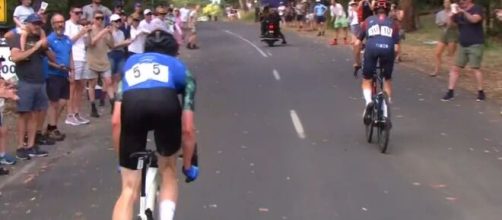 Ciclismo, l'attacco decisivo di Luke Plapp al Campionato Australiano.