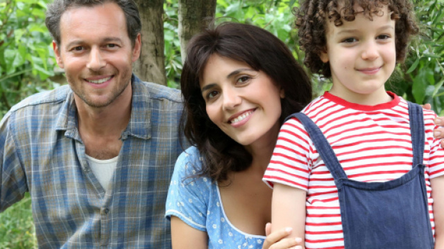 La sposa, trama 23 gennaio: Italo aggredisce Vittorio, Maria bacia Antonio.