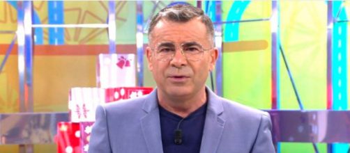 Jorge Javier Vázquez fue el encargado de revelar que la acompañante de Iñaki Urdangarin es una mujer casada (Telecinco)
