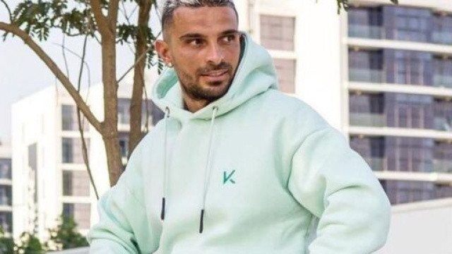 Une photo avant-après de Julien Tanti partagée sur Instagram fait grand bruit chez les internautes - Source : Instagram