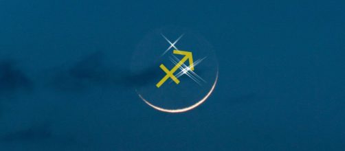 L'oroscopo del giorno 27 gennaio: Luna in Sagittario, Acquario fortunato (2ª metà).