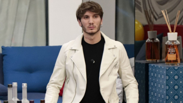 GF Vip, Manuel abbandona il reality.