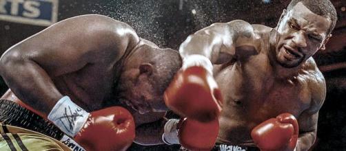 Les esquives et le KO de Mike Tyson sur le ring refont surface et enflamme la toile - Source : capture d'écran, Twitter