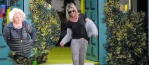 Grande Fratello Vip, Nathaly imita Katia Ricciarelli: ironizza sulla sua camminata (Video).