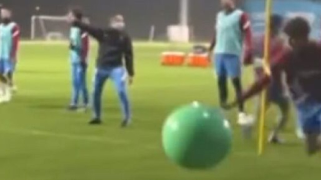 L'entraînement 'fête foraine' du Barça fait le buzz - Source : capture, Youtube