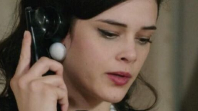 Il Paradiso, anticipazioni all'11/2: Sandro fa una sorpresa a Tina, lei reagisce male