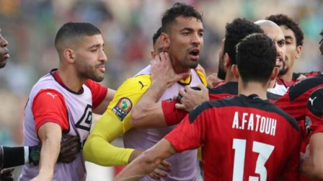 Les Egyptiens et les Marocains n'ont pu tenir leurs nerfs jusqu'à la fin de la rencontre - Source : Onze Mondial