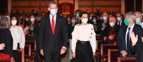 Pilar Eyre ha afirmado que Juan Carlos I piensa que la reina Letizia ha creado una campaña en su contra (Instagram/@casarealdeespana)