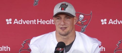 Gronk came out of retirement last season to join Bucs (Image source: Tampa Bay Buccaneers/YouTube)