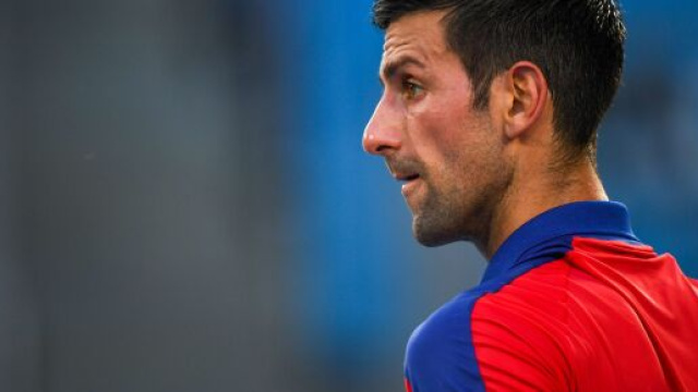 "Vittima di caccia alle streghe politica”: il presidente serbo difende Djokovic.