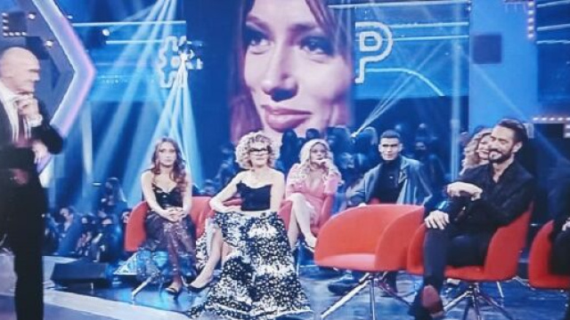 Grande Fratello Vip, Soleil dà una legnata ad Alex 'Al posto di Delia lo avrei lasciato'