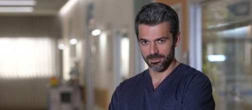 Doc-Nelle tue mani 2, Luca Argnetero sulla seconda stagione: 'Ci ha reso delle persone migliori'.
