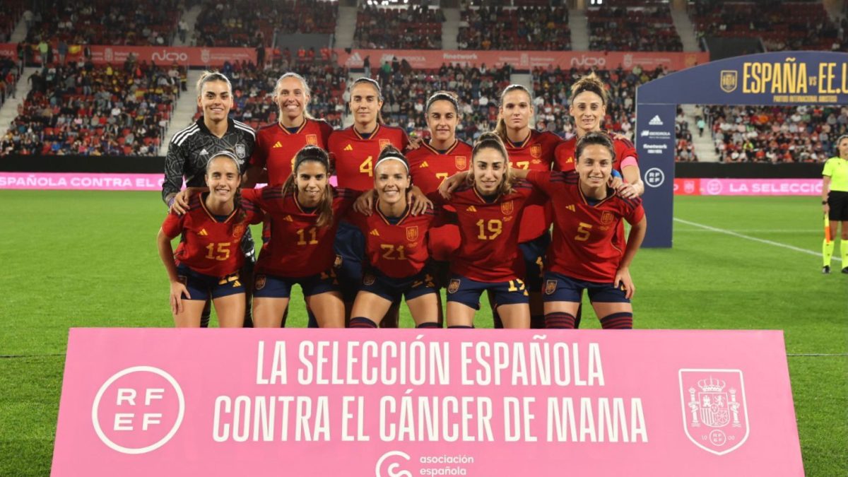 La Española de Fútbol Femenino hace historia en El Sadar al ganar 2-0 a