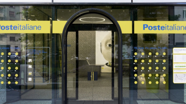 Poste Italiane: assunzioni diplomati e laureati.