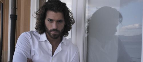 Can Yaman perde ascolti in prime time