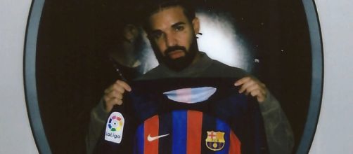 Drake 'vestirá' al Barça este fin de semana en el clásico (Twitter (@FC Barcelona_es)