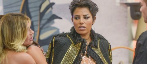 GF Vip, sorpresa per Carolina e fan polemici