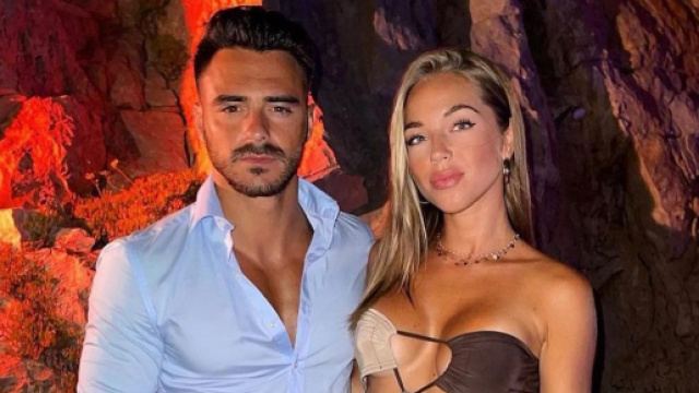 Maddy Burciaga et Benjamin Samat dévoilent les premiers clichés de leur bébé Andrea Samat à peine né.