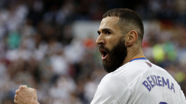 Benzema s'est fait remarquer sur les réseaux sociaux par sa réponse à la critique de Jérôme Rothen