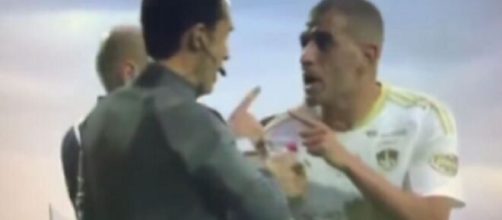 Islam Slimani insulté de 'sale arabe', la vidéo buzze (capture YouTube)