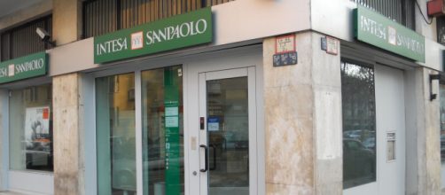 Intesa Sanpaolo cerca personale per lavoro in ufficio: candidature online