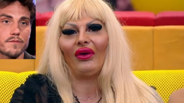 GF Vip, Elenoire in crisi per il no di Daniele: 'Gli piaccio e non lo ammette, me ne vado'.