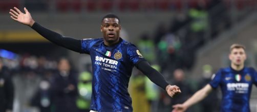 Inter: il Chelsea vorrebbe Dumfries per gennaio. La Juventus penserebbe a Ibanez.