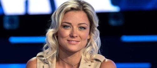 Laure Boulleau : ces stars qui font partie de son cercle d'amis (capture YouTube)