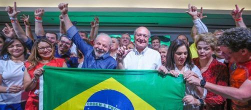Lula tem missão difícil de buscar apaziguar ânimos no país (Reprodução/Facebook/Lula)