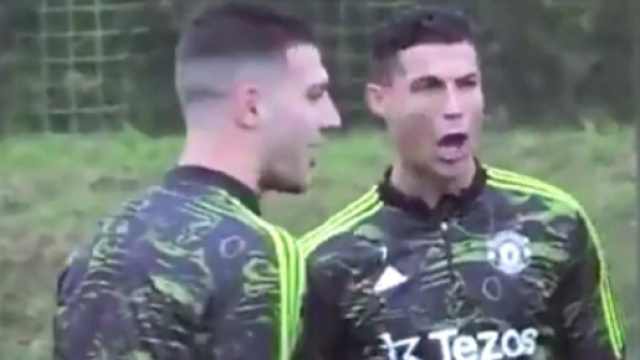 Cristiano Ronaldo savoure un petit pont à l'entrainement, Twitter le dézingue (capture RMC Sport)