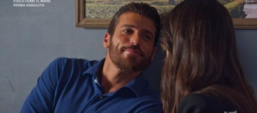 Can Yaman e Francesca Chillemi, i fan polemici.