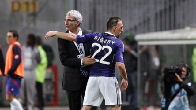 En rendant hommage à Franck Ribéry, Jérôme Rothen cartonne Raymond Domenech (capture YouTube)