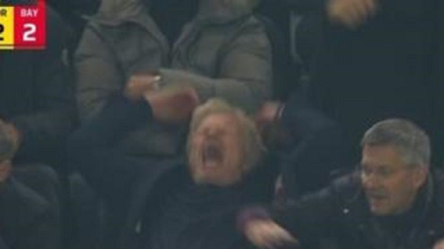 Le p&eacute;tage de plombs d'Oliver Kahn sur l&rsquo;&eacute;galisation de Dortmund fait le buzz (capture YouTube)