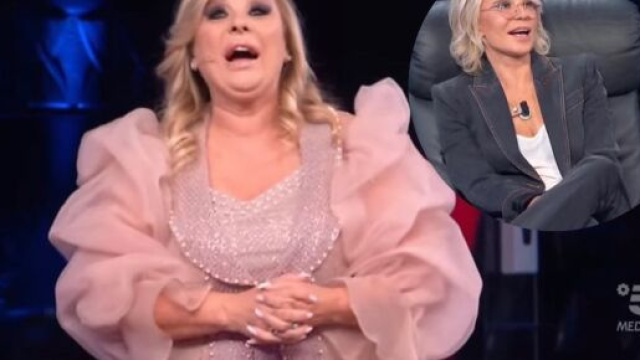 Uomini e donne, Tina bacchettata da Maria a Tu si que vales.