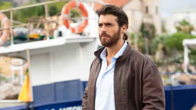 Cambio programmazione Mediaset 2023/2024.