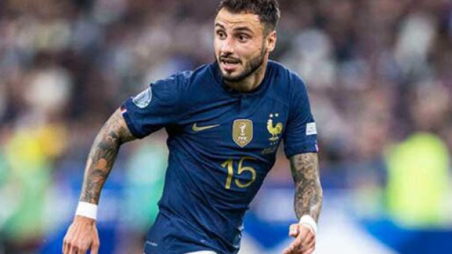Jonathan Clauss n'a pas convaincu ses partenaires de l'équipe de France. (crédit Twitter)