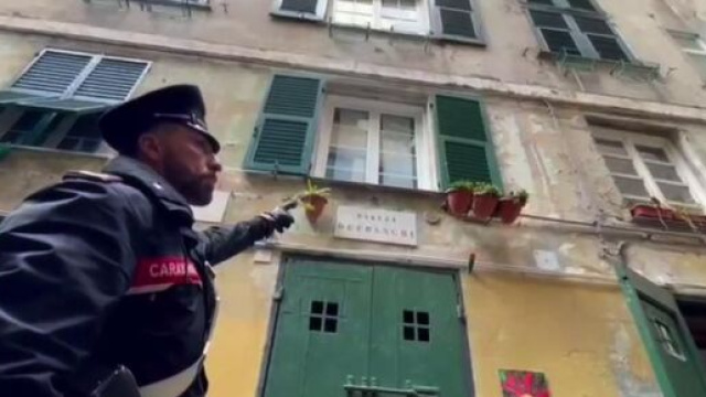 Genova, 41enne ucciso da una freccia mentre litigava in strada - ilsecoloxix.it