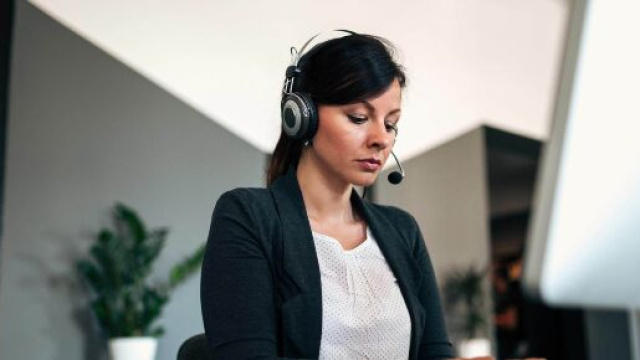 Tiscali: come contattare gli operatori del servizio clienti per privati e imprese.