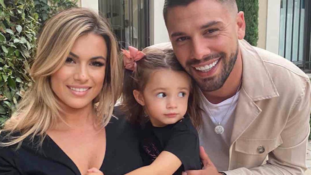 Lionel Guedj Et Kevin Guedj Meme Famille Carla Moreau prochainement dans le casting de La Villa des Cœurs Brisés