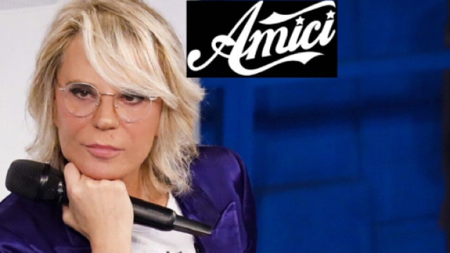 Amici 2022, anticipazioni domenica 27/11: durata ridotta, provvedimento per tutti.